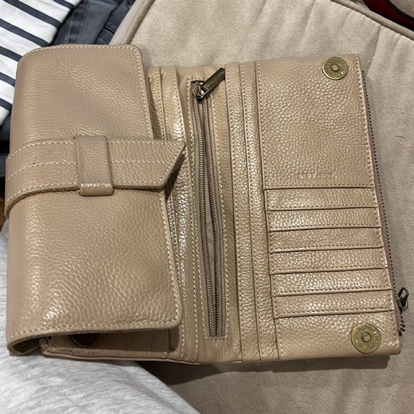 Wallet - Picture 4 of 5